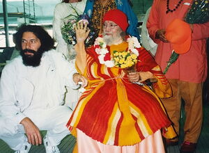 Paramahamsa Harirarananda Giri in Hamburg am Flughafen - Mai 1995